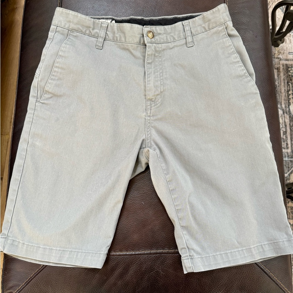 Men’s light gray Volcom shorts size 30